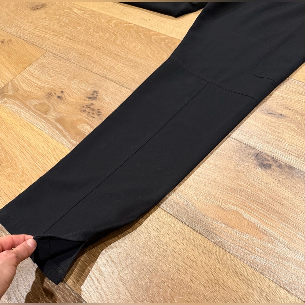 FIGS Women's Kade Cargo Scrub Pants Black Size Medium with Gray Drawstring - Picture 10 of 12